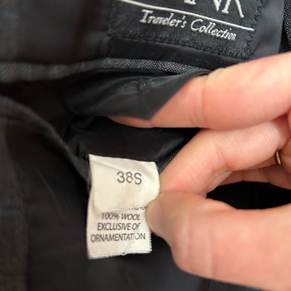 *Great Pre-Owned* Jos. A. Bank Trader’s Collection Checkered Jacket (100% Wool) - Picture 5 of 5